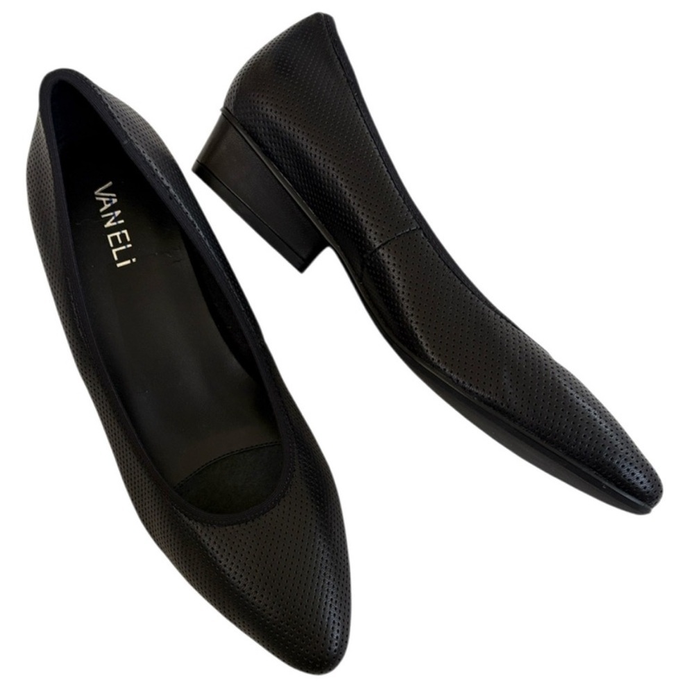 EUC VanEli Leather Low Heels Black Size 8
